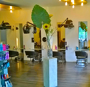 Hairlight Frankfurt Friseur Fur Sie Und Ihn In Frankfurt Dornbusch